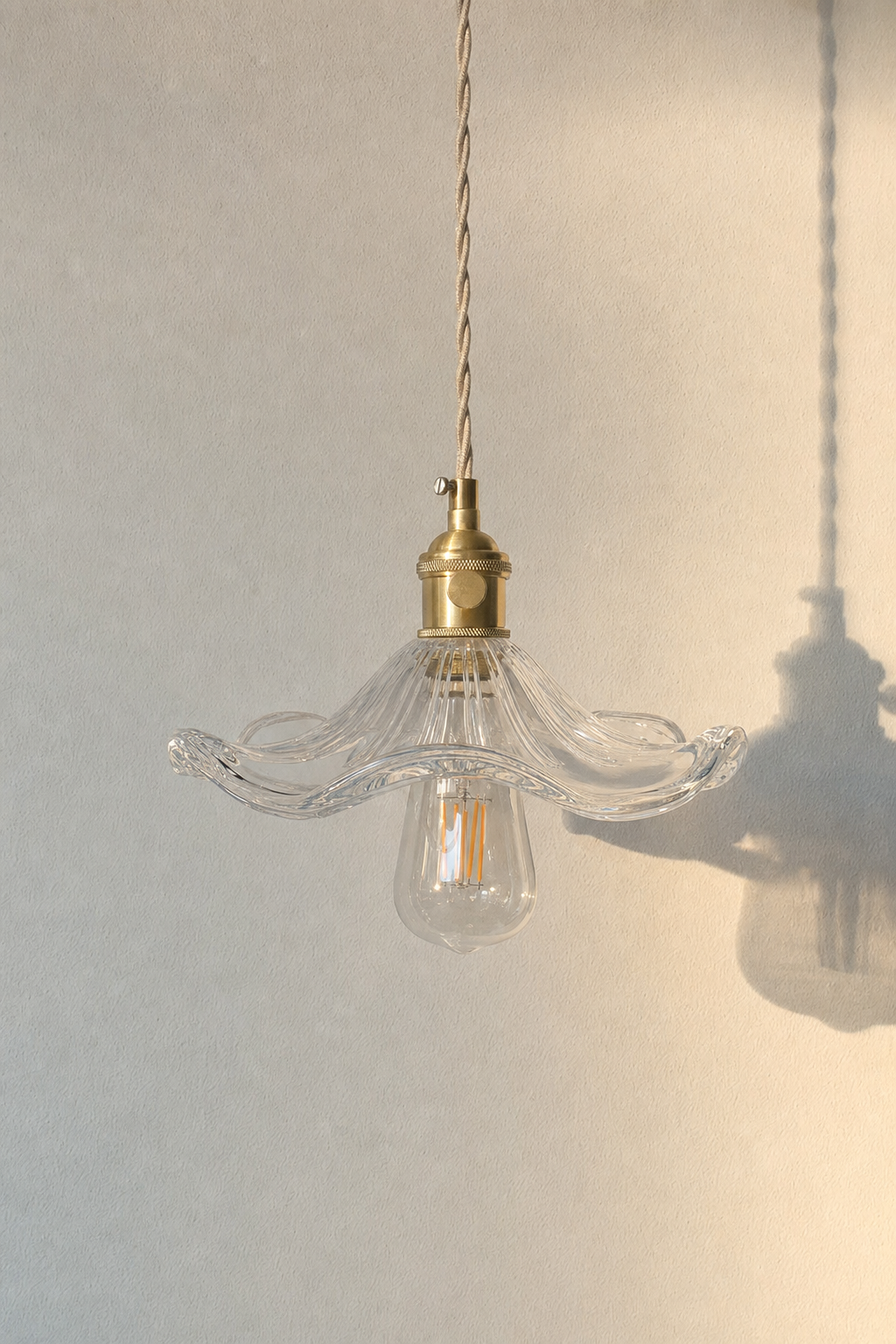 Abat-Jour Suspension en Verre Design Nordique Blanc – Milo Rive