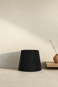 Abat-Jour Lampe sur Pied en Tissu Petit Noir Conique – Zena Lune