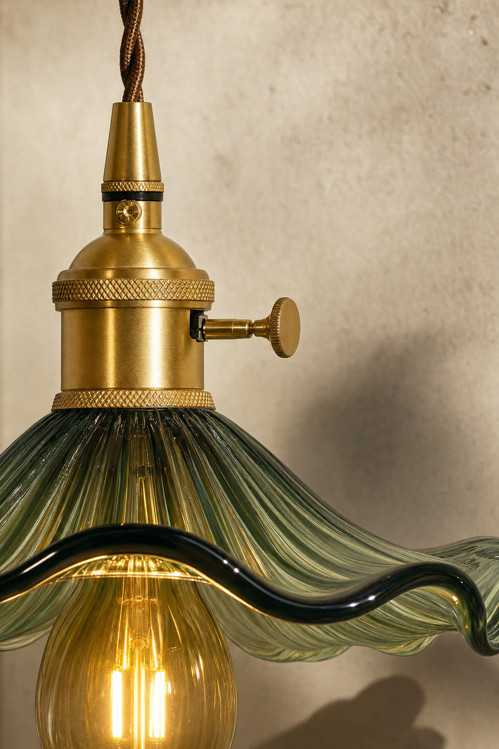 Abat-Jour Suspension en Verre Design Nordique Vert – Milo Nova