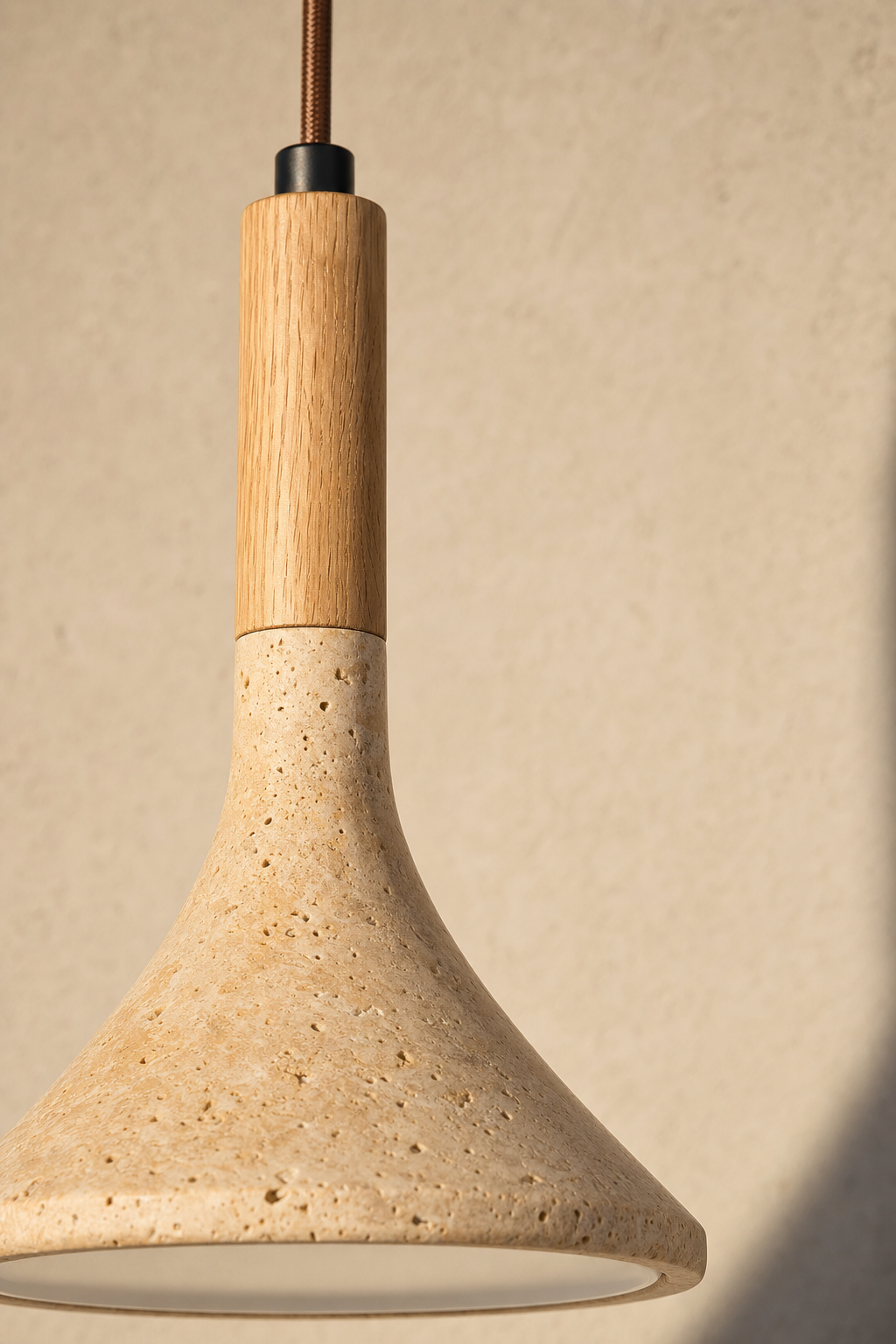 Abat-Jour Suspension en Travertin Wabi-Sabi – Vela Muse