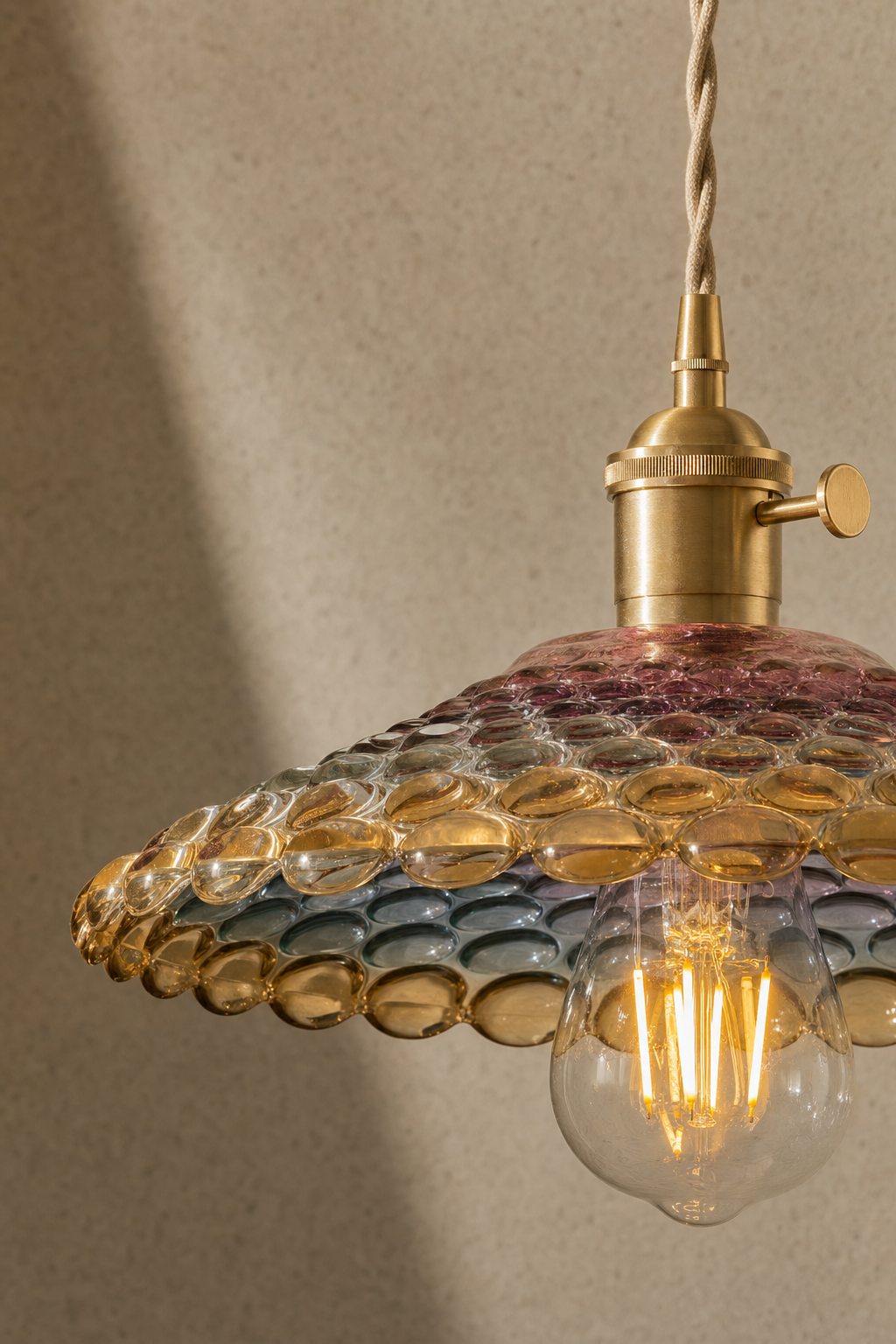 Abat-Jour Suspension en Verre Vintage Doré – Mira Nova