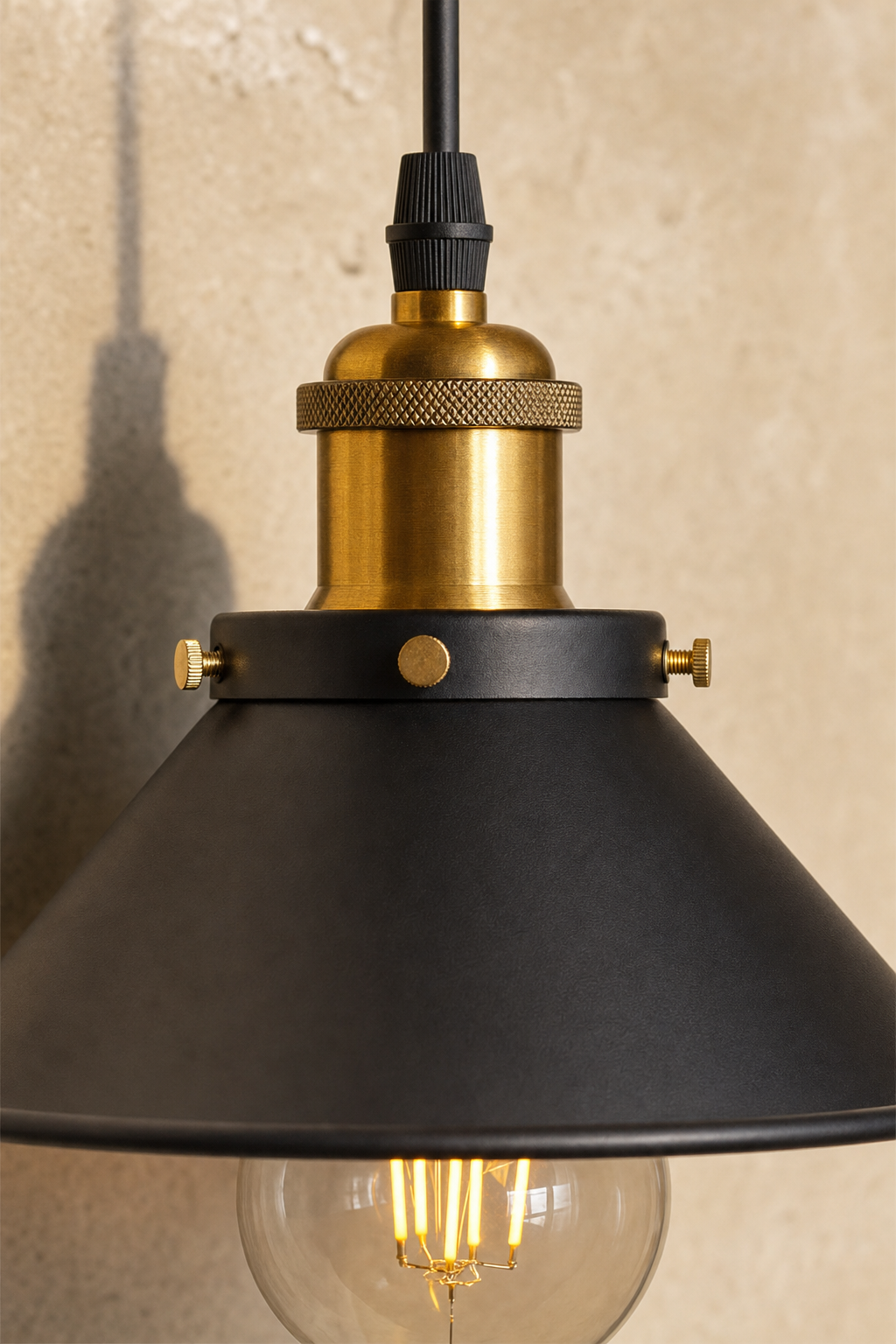 Abat-Jour Suspension Industriel – Alya Muse