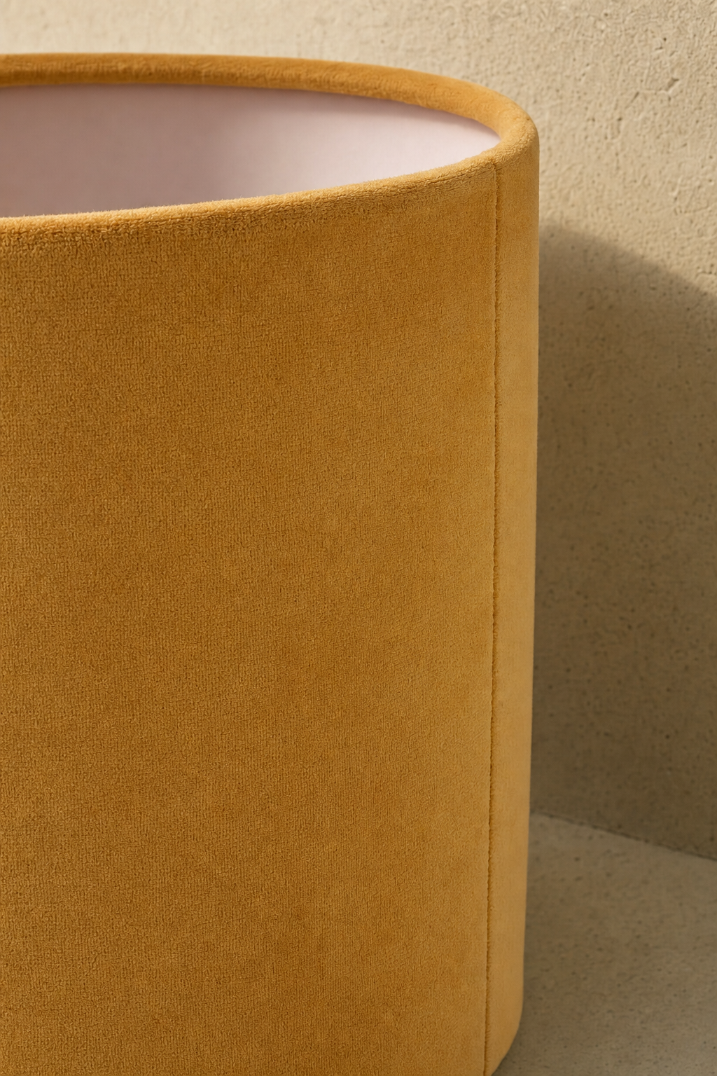 Abat-Jour Lampe de Chevet en Tissu Jaune Ovale – Zena Terra