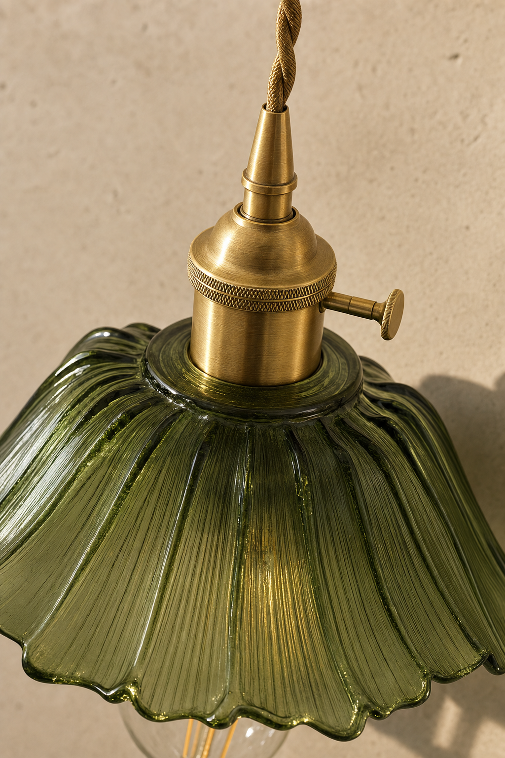 Abat-Jour Suspension en Verre Vintage Vert – Milo Sable