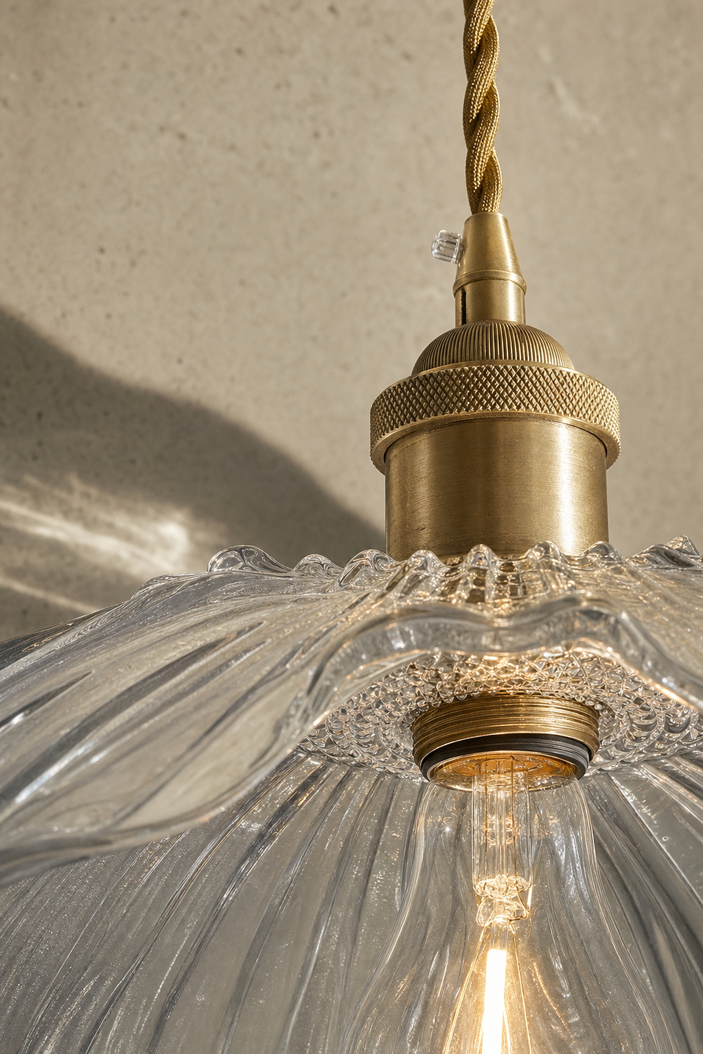 Abat-Jour Suspension en Verre Vintage – Milo Halo