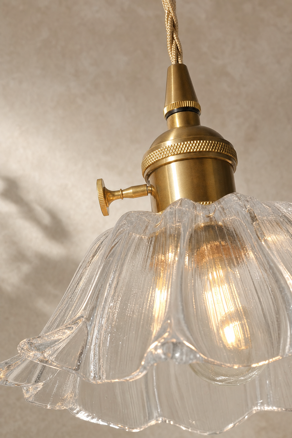 Abat-Jour Suspension en Verre Vintage – Milo Aube