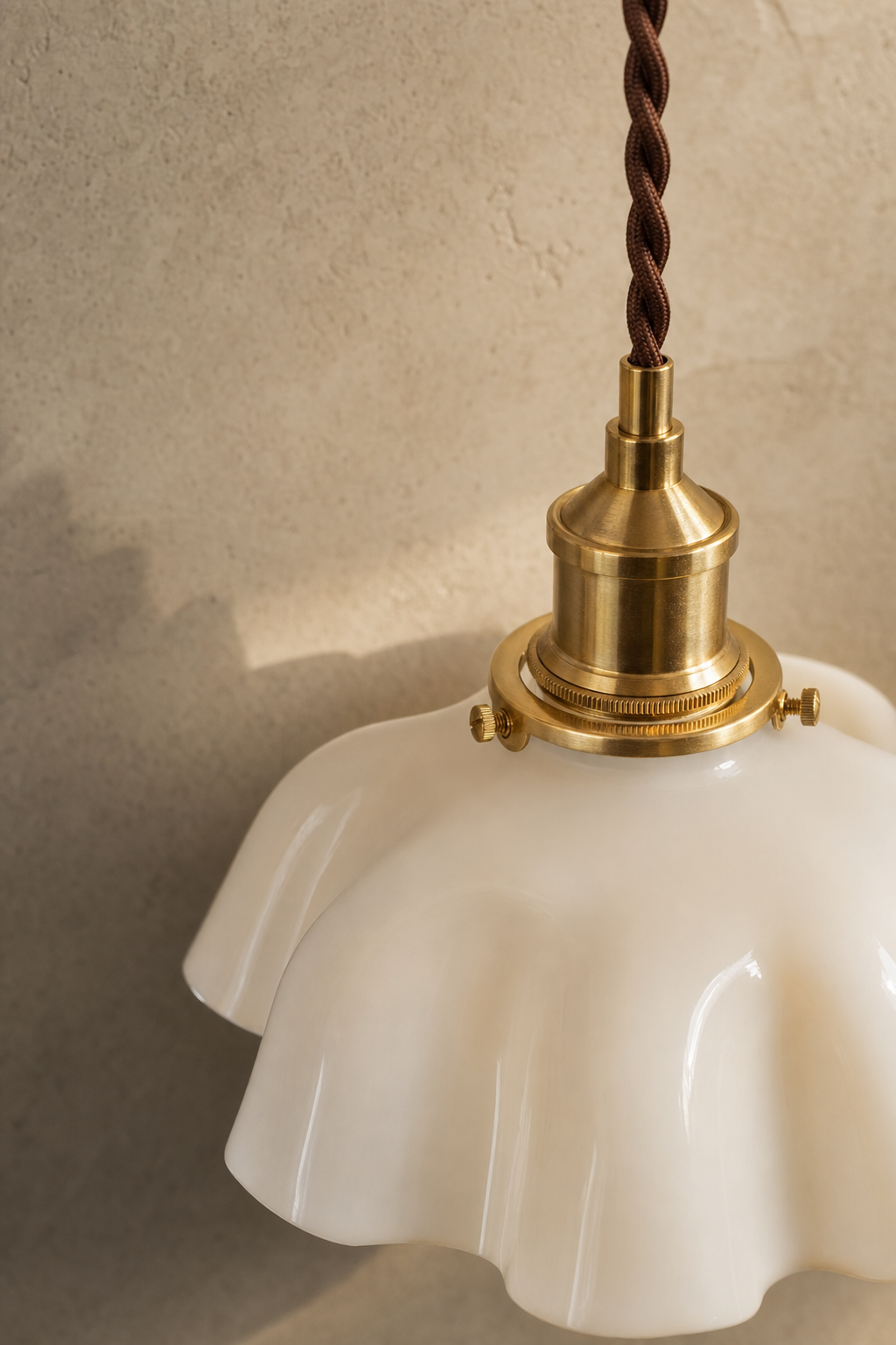 Abat-Jour Suspension en Verre Floral Blanc – Olia Muse