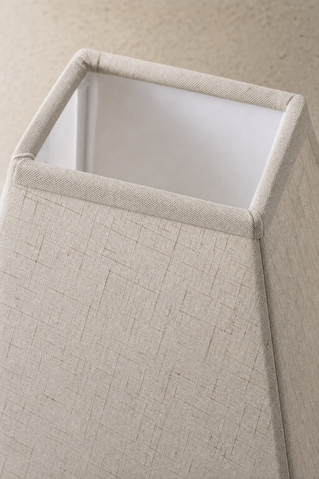 Abat-Jour Lampe de Chevet en Tissu Design Blanc – Lena Terra