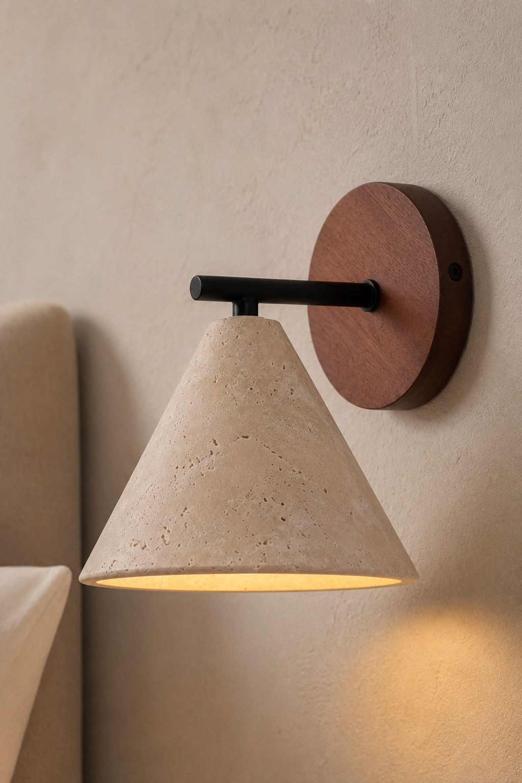 Abat-Jour Applique Murale en Travertin Conique Design – Talia Éclat